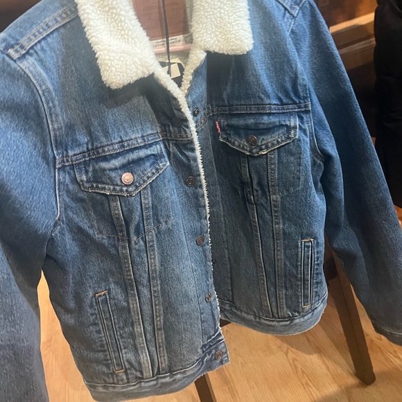 Levi's Trucker Jean Jacket Size L womans - Picture 2 of 5